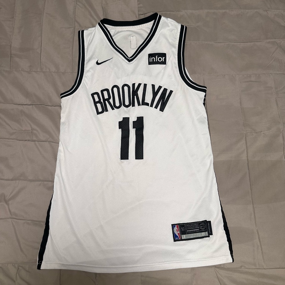 Nike Kyrie Irving Brooklyn Nets Basketball NBA Jersey